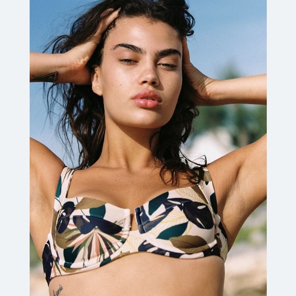 - L*Space Camellia Bralette Bikini Top Floral Lotus M - Picture 2 of 6